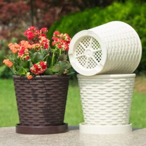 Plastic flower pot set